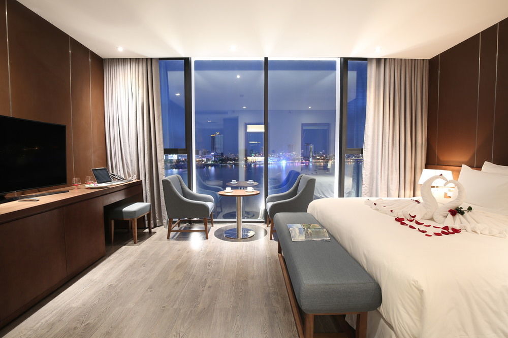 Avora Hotel Da Nang Exteriör bild